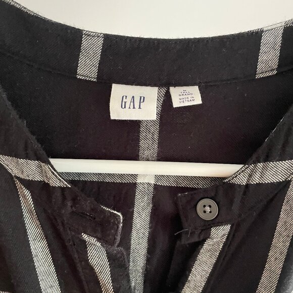 Gap Tie-Waist Midi Shirtdress *cozycore* - Picture 4 of 4